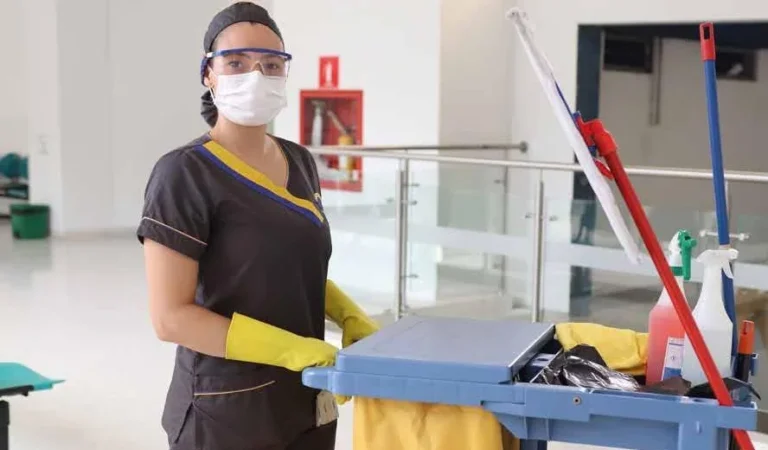 Limpieza y desinfección de espacios: ¿cómo seleccionar a un buen proveedor? - NASE Colombia